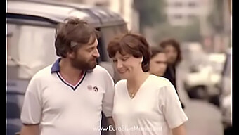 Catherine Marsile Și Marilyn Jess Într-Un Film Retro Francez Senzual Din 1981